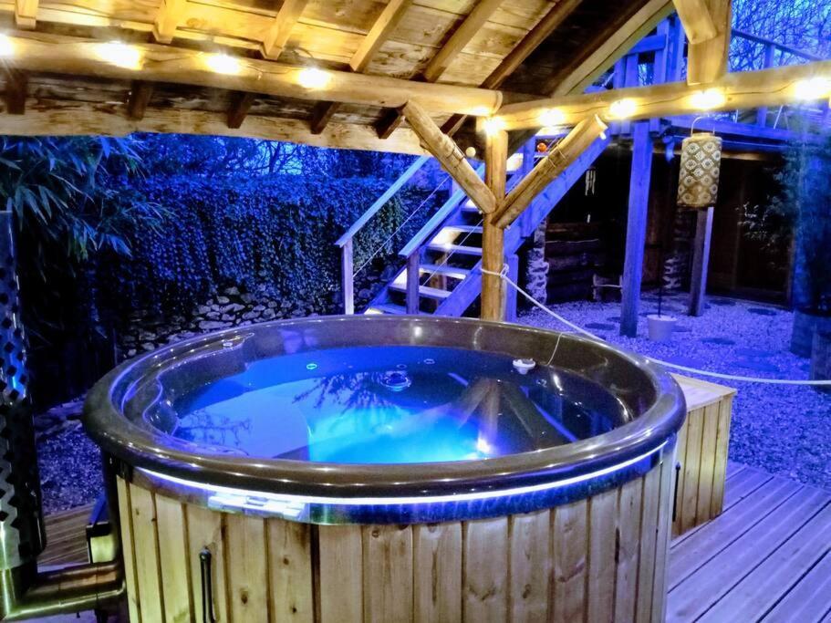 La Cabane Des Colibris Rieupeyroux  Buitenkant foto